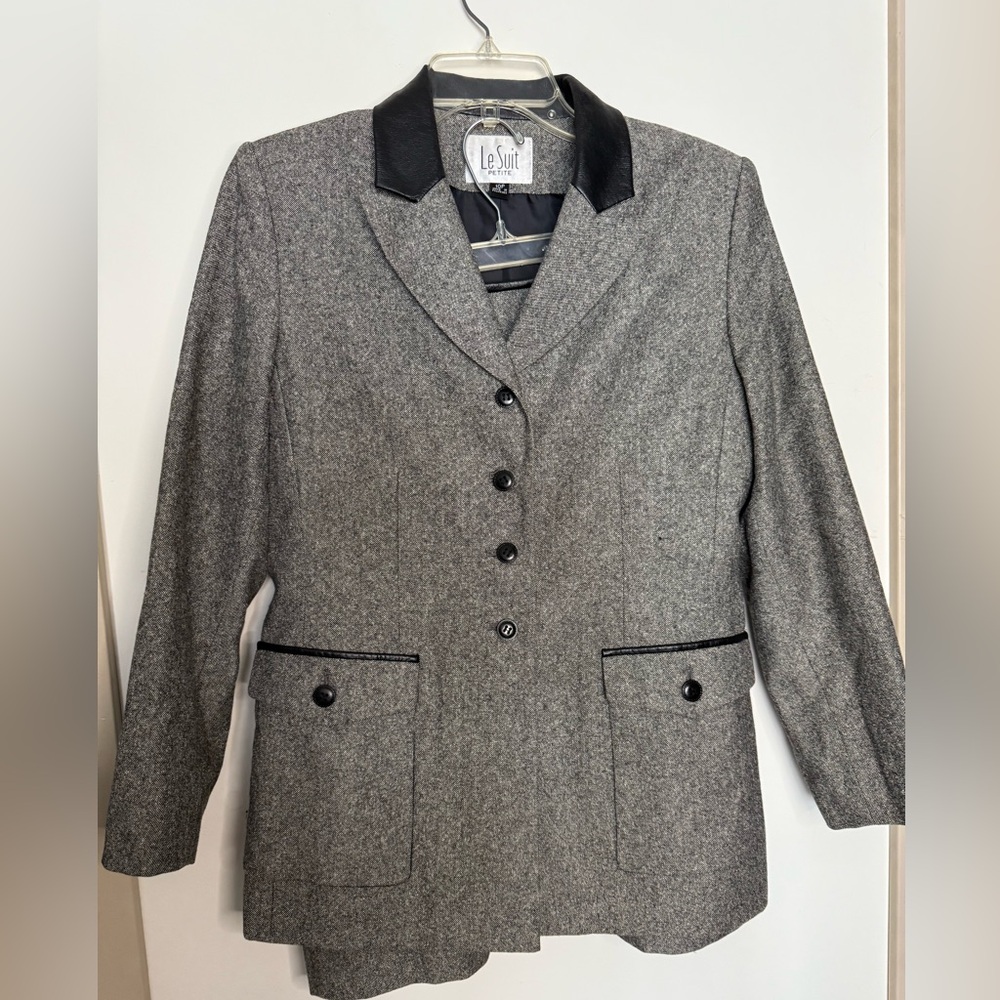 Le Suit VINTAGE 2 Pc. Gray/Black LS Blazer & Skirt Wool Suit Set 10 Petite